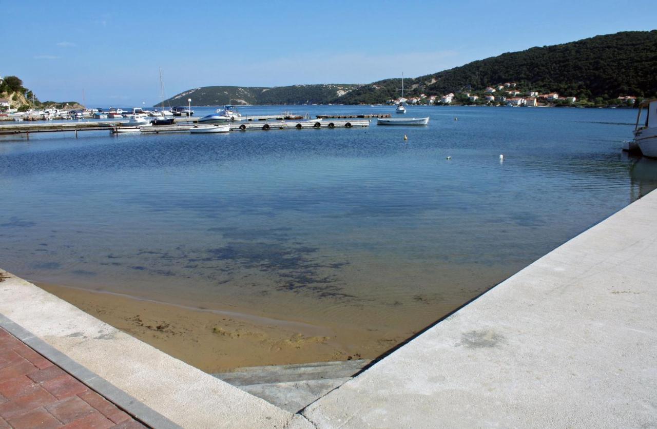 Apartment Supetarska Draga - Donja 5030A Kültér fotó