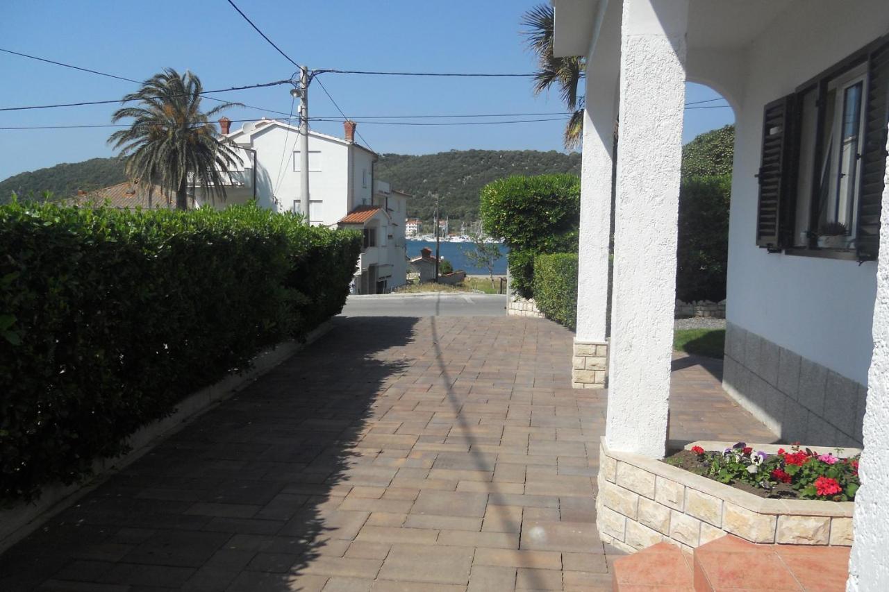 Apartment Supetarska Draga - Donja 5030A Kültér fotó