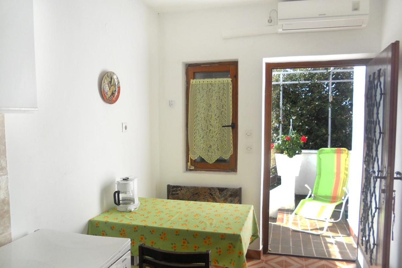 Apartment Supetarska Draga - Donja 5030A Kültér fotó