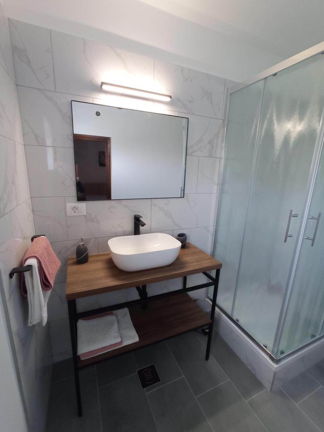 Apartment Supetarska Draga - Donja 5030A Kültér fotó